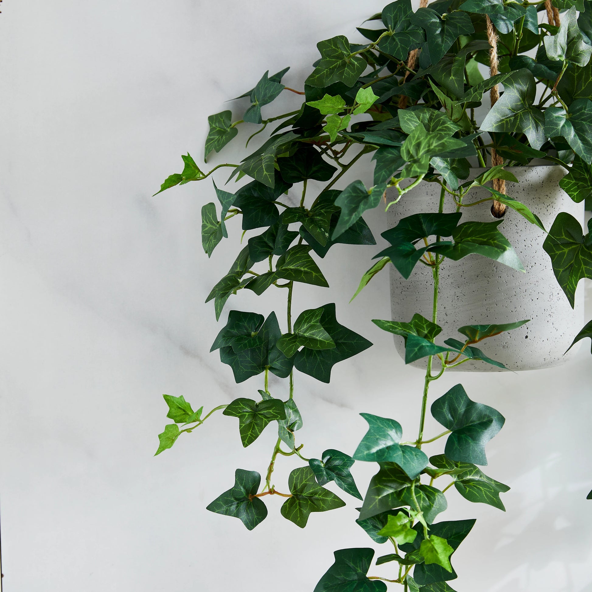 Künstlicher Hänge-Efeu – Melchior | 80 cm