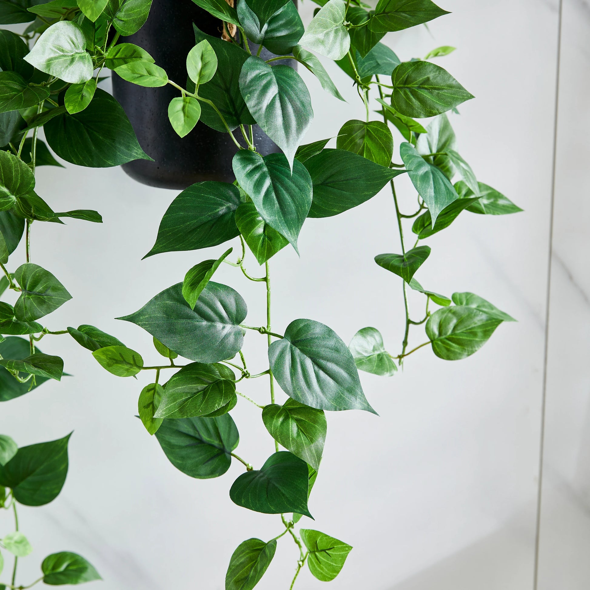 Künstlicher Hänge-Pothos - Melusine, 80 cm, Kunstpflanze von aplanta, Steckpflanze, in Grün, für drinnen