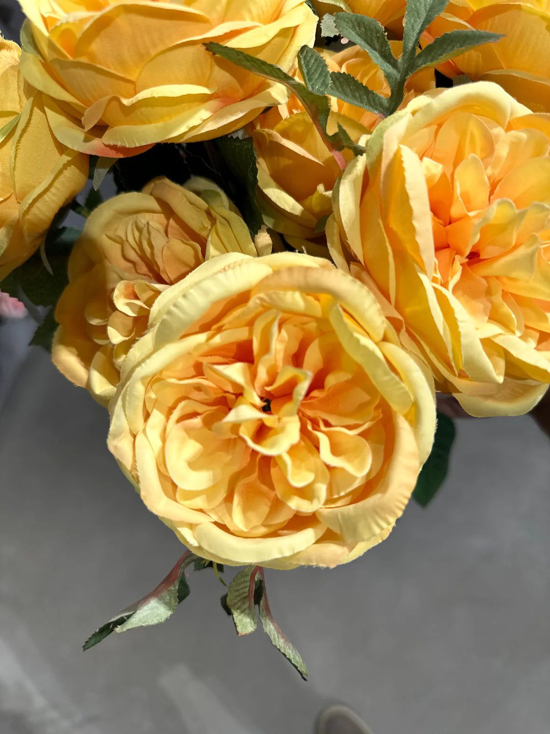 Bouquet de roses avec 10 têtes de fleurs - Thalia | 45 cm